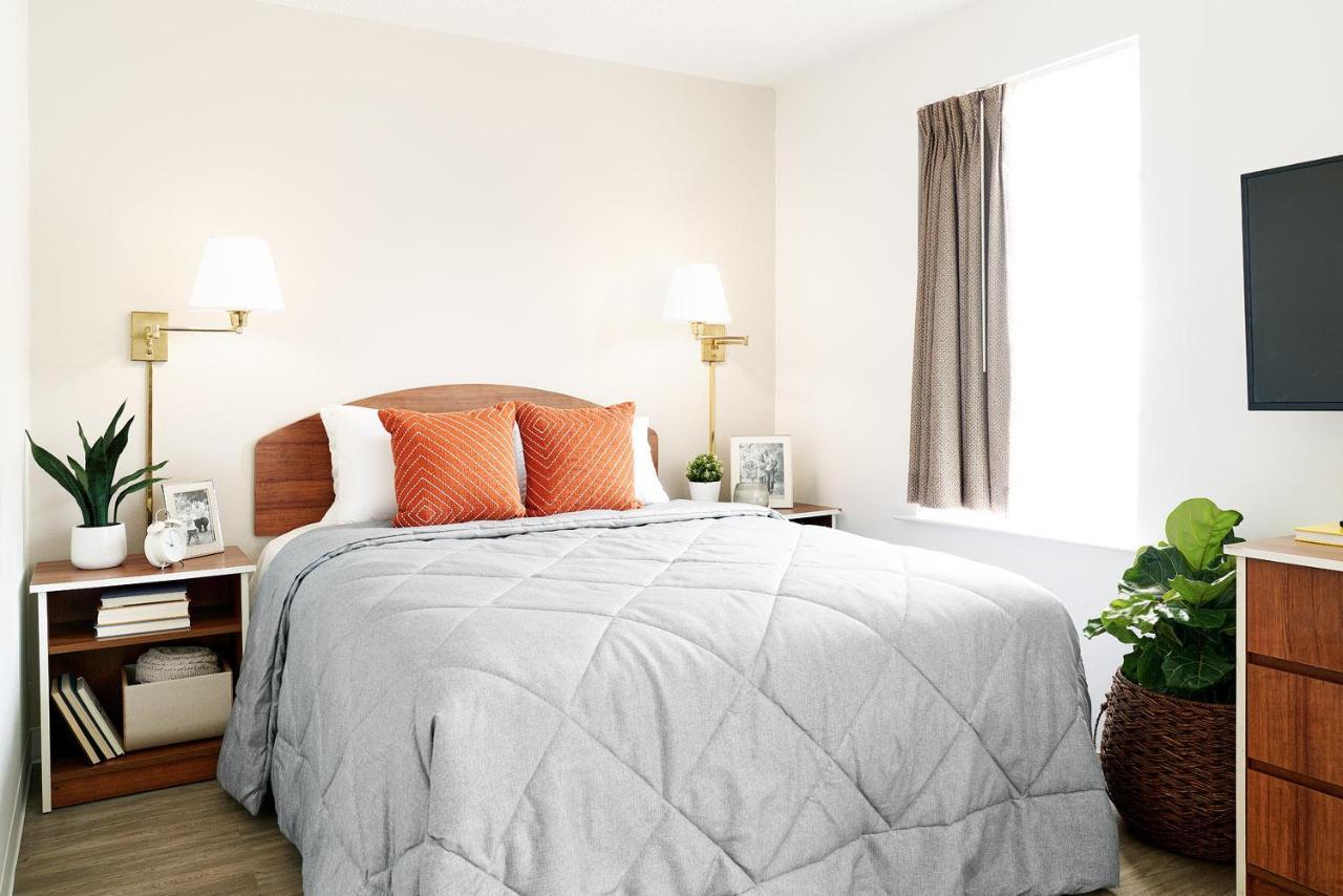 Intown Suites Extended Stay Dallas Tx - Medical Center Exterior photo